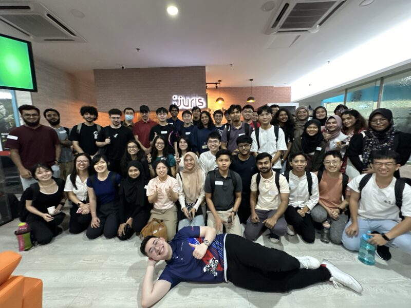Group photo of Universiti Malaya Students at the end of the Industrial Visit. 