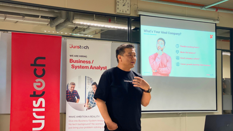 A man speaking on IT employability trends